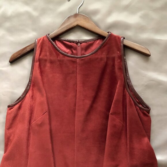Danier Maroon Suede Sleeveless Shift Dress - Picture 4 of 10